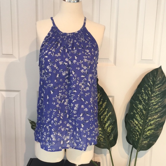 Banana Republic Tops - BANANA REPUBLIC Sweet floral tank